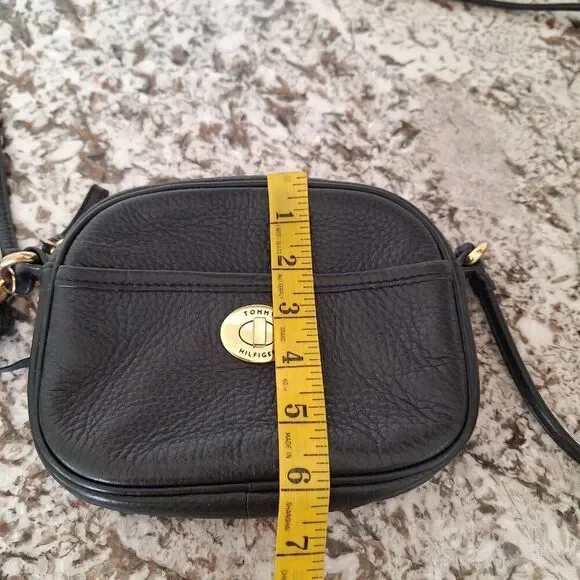 Tommy Hilfiger leather‎ mini crossbody purse - Picture 8 of 11